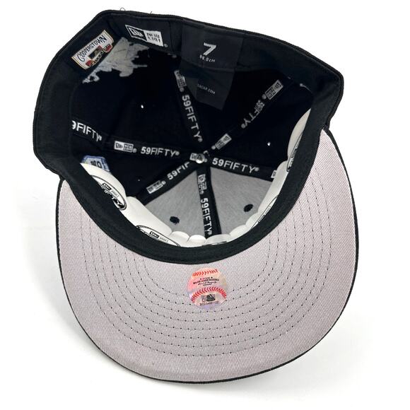 New Era 59FIFTY Black Boston Red Sox World Champions 9085 Fitted Hat Size 7 - Picture 8 of 12